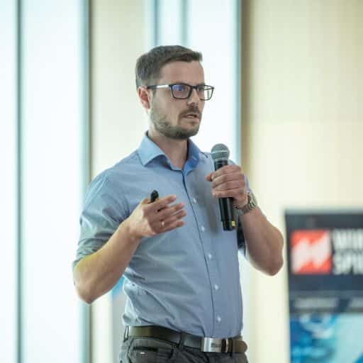 TOBIAS SCHRÖTER